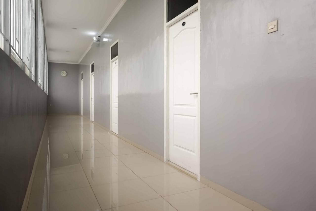 Omah Kalimosodo Mitra Reddoorz Near Stasiun Malang Kota Baru Hotell Exteriör bild