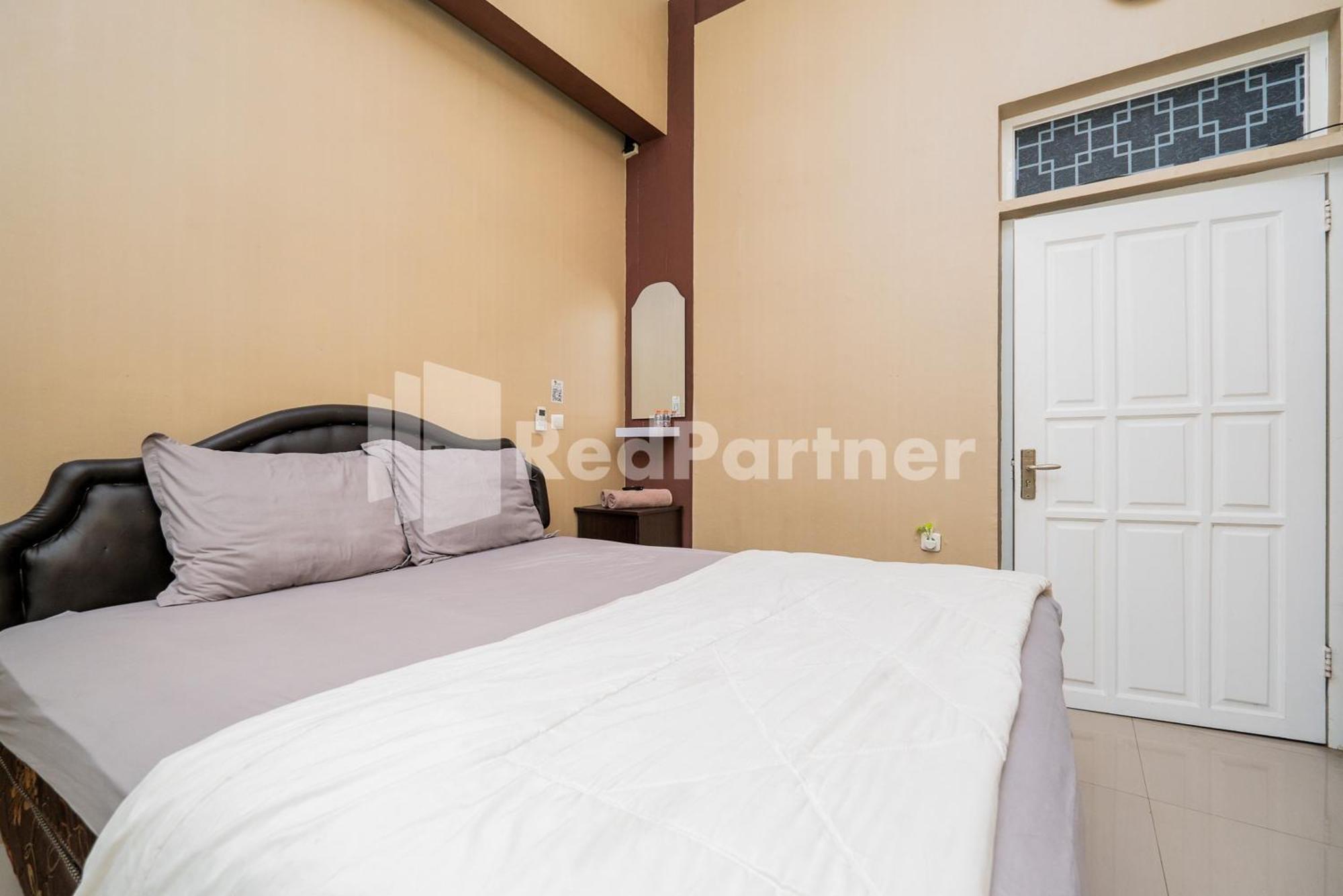 Omah Kalimosodo Mitra Reddoorz Near Stasiun Malang Kota Baru Hotell Exteriör bild