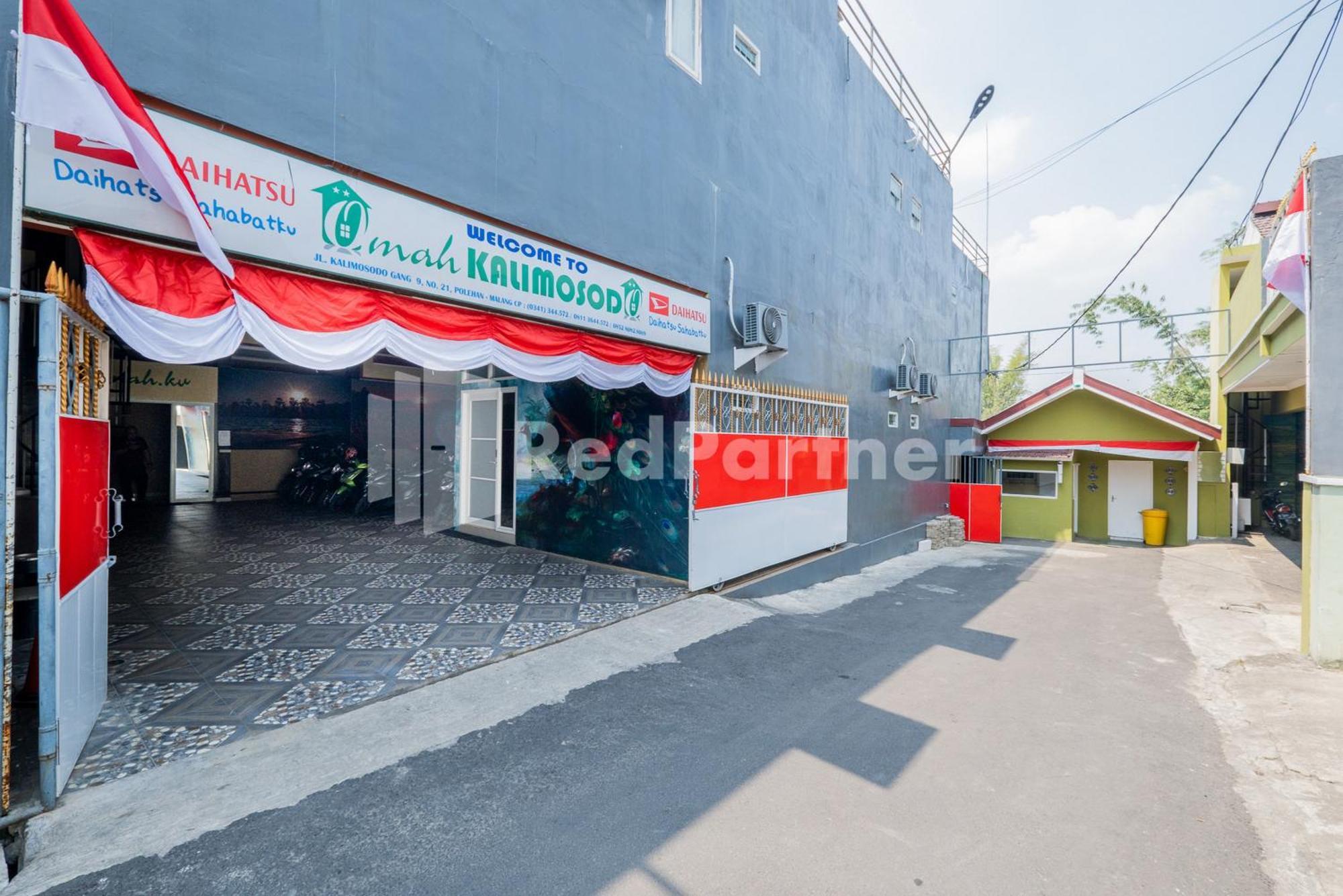 Omah Kalimosodo Mitra Reddoorz Near Stasiun Malang Kota Baru Hotell Exteriör bild